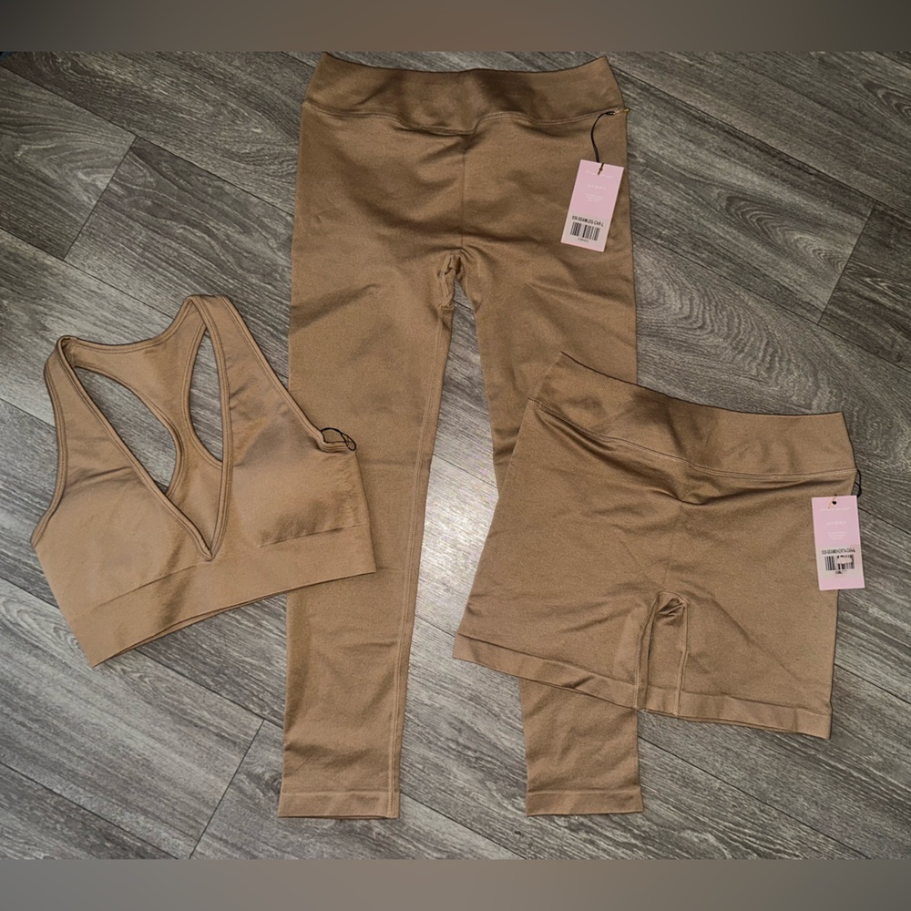 Crop shop boutique Seamless Activewear Set